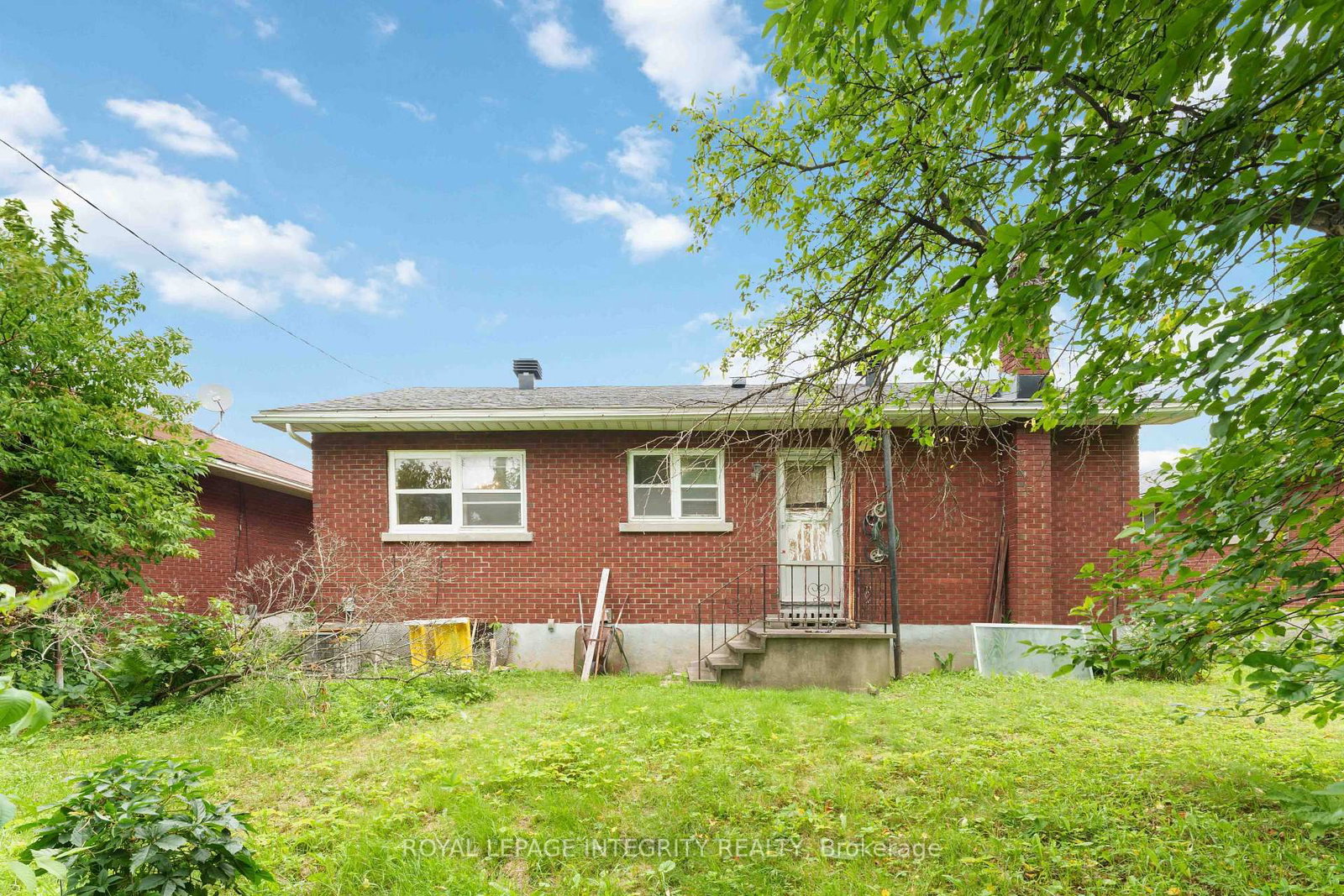 1274 Woodroffe Avenue • Ottawa, ON photo 20