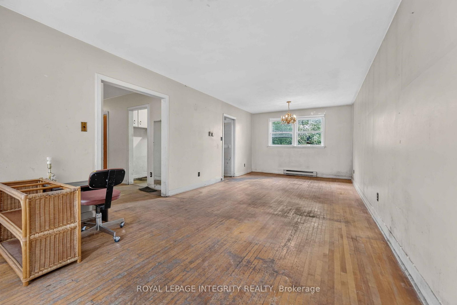 1274 Woodroffe Avenue • Ottawa, ON photo 5