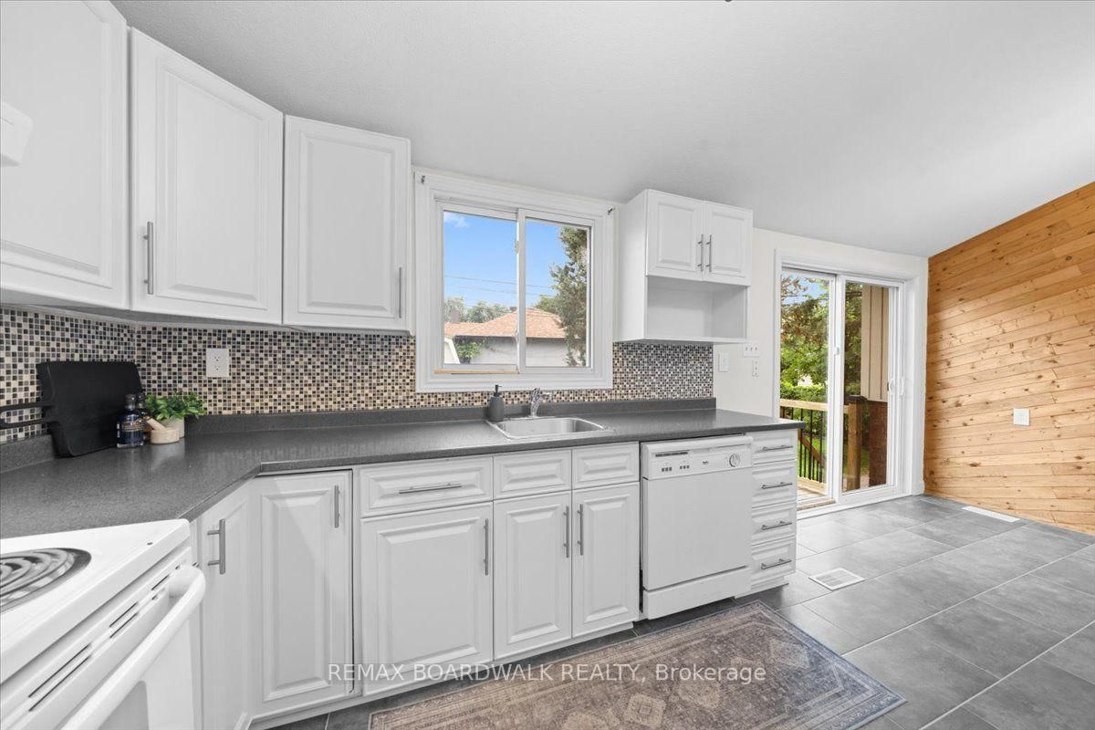 1219 Notting Hill Avenue • Ottawa, ON photo 9