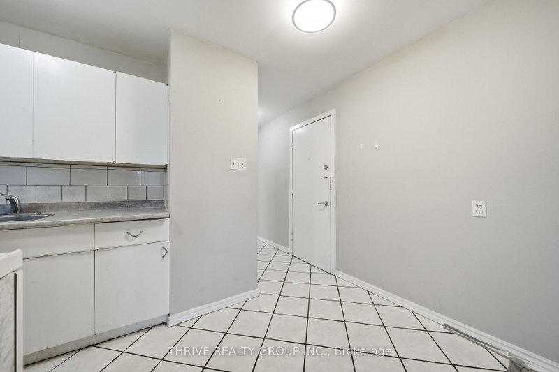 153 Godfrey Dr photo 4