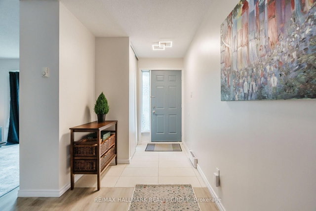 6 - 228 Harriot Private