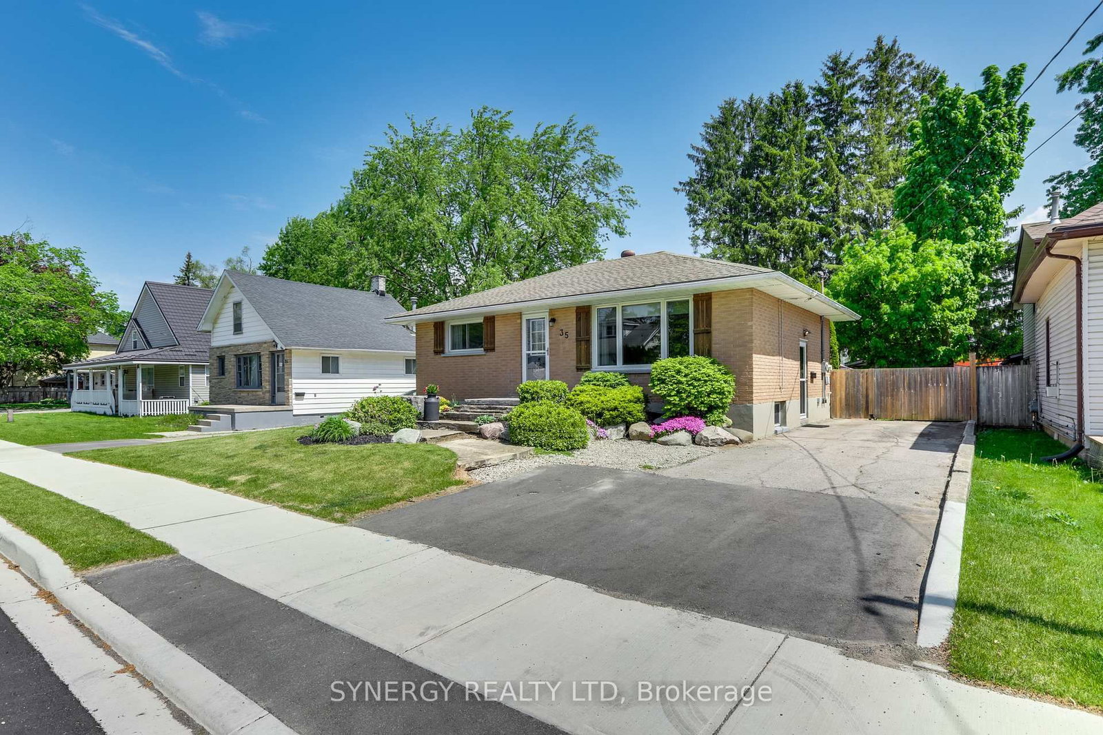 35 Queen Street, Strathroy-Caradoc — photo 4