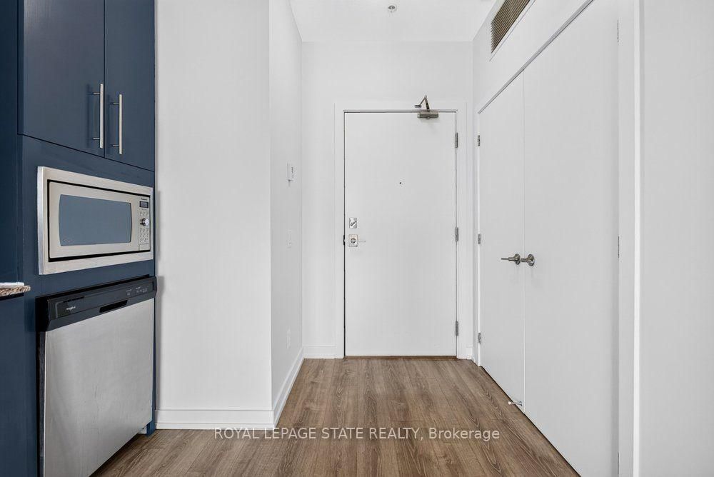 10 Esplanade Lane • #306 • Grimsby, ON photo 8
