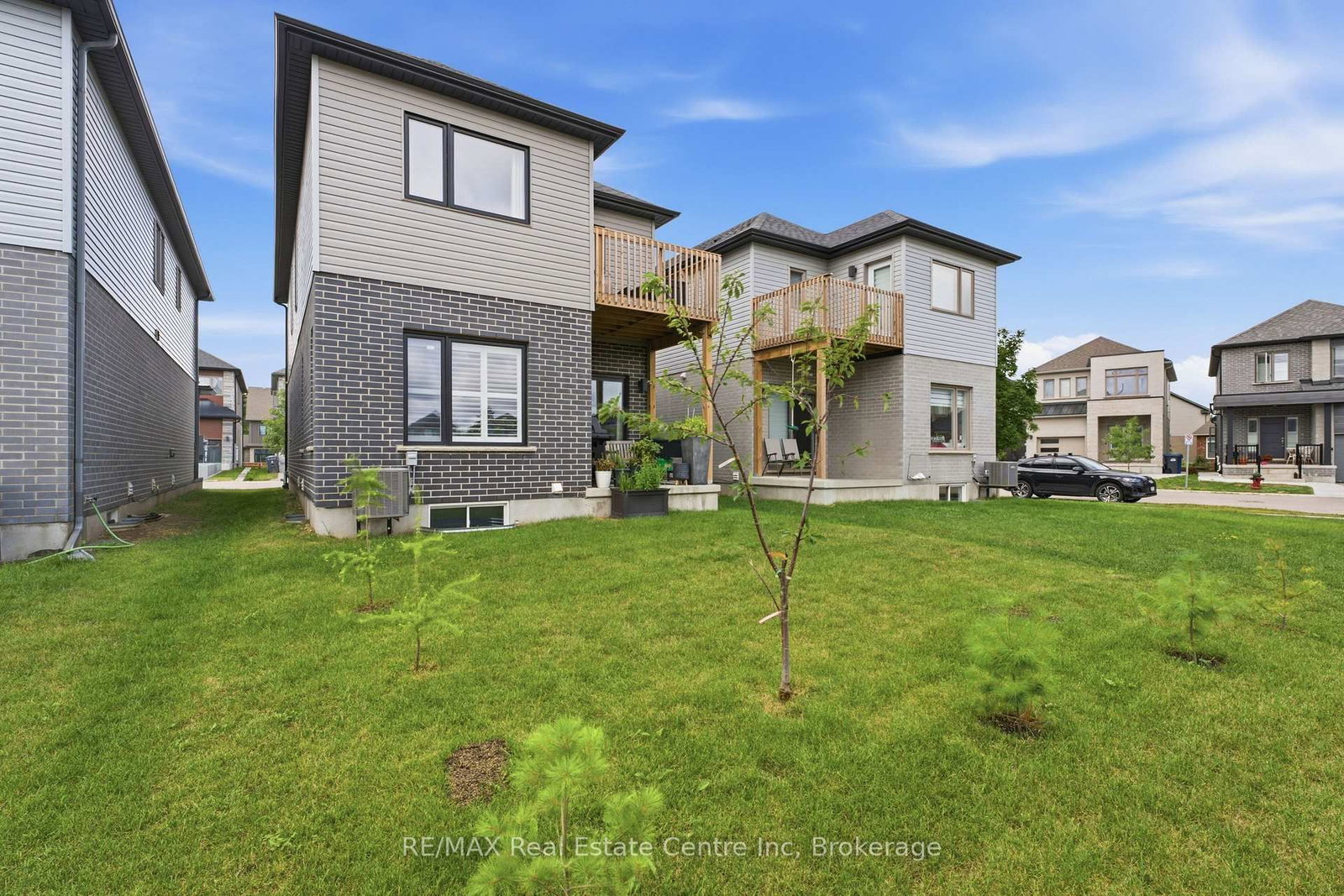 50 Ferris Circle • Guelph, ON photo 22
