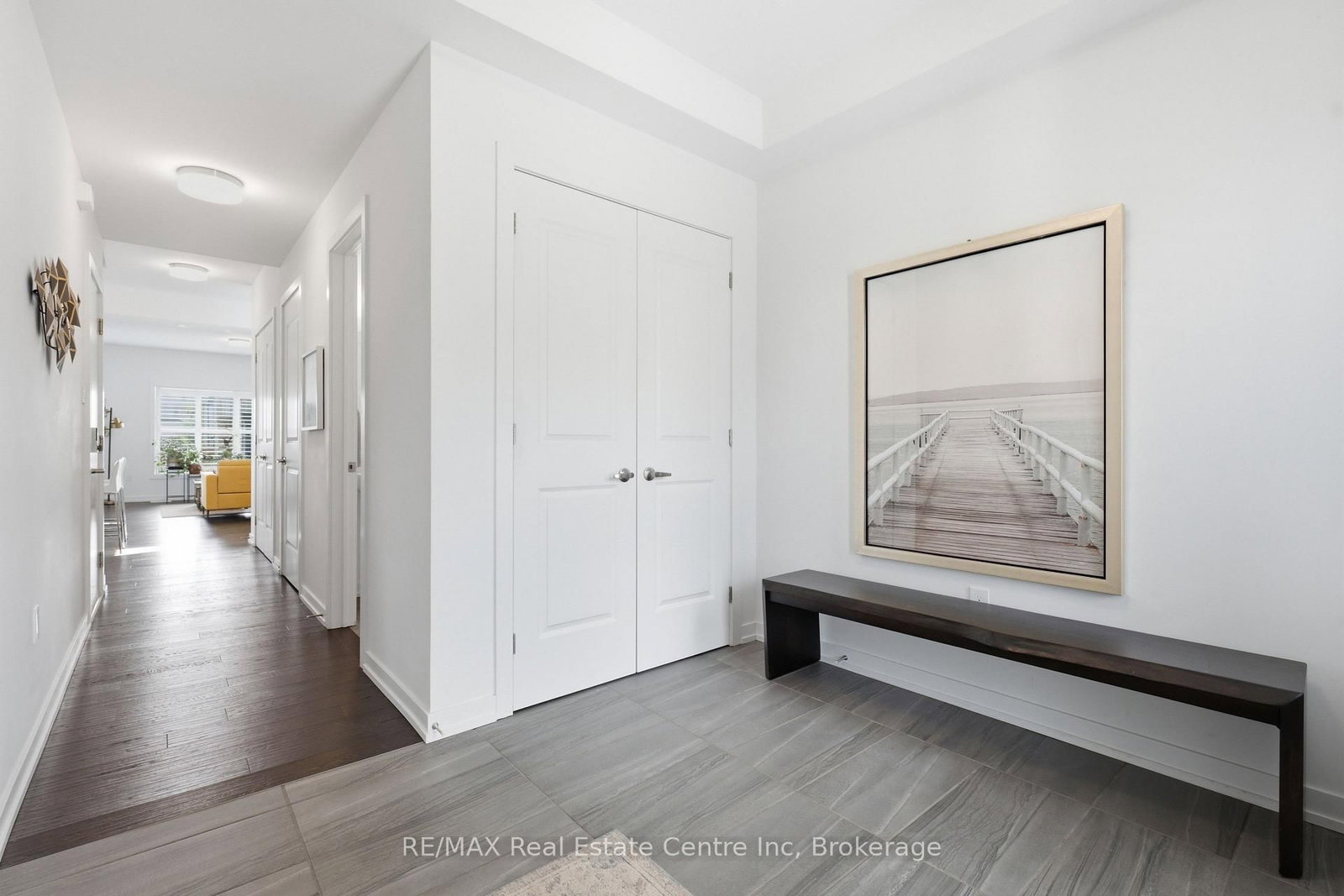 50 Ferris Circle • Guelph, ON photo 3