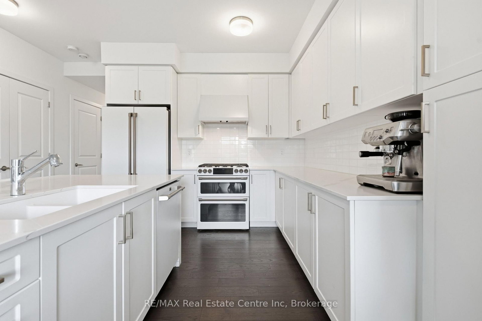 50 Ferris Circle • Guelph, ON photo 5
