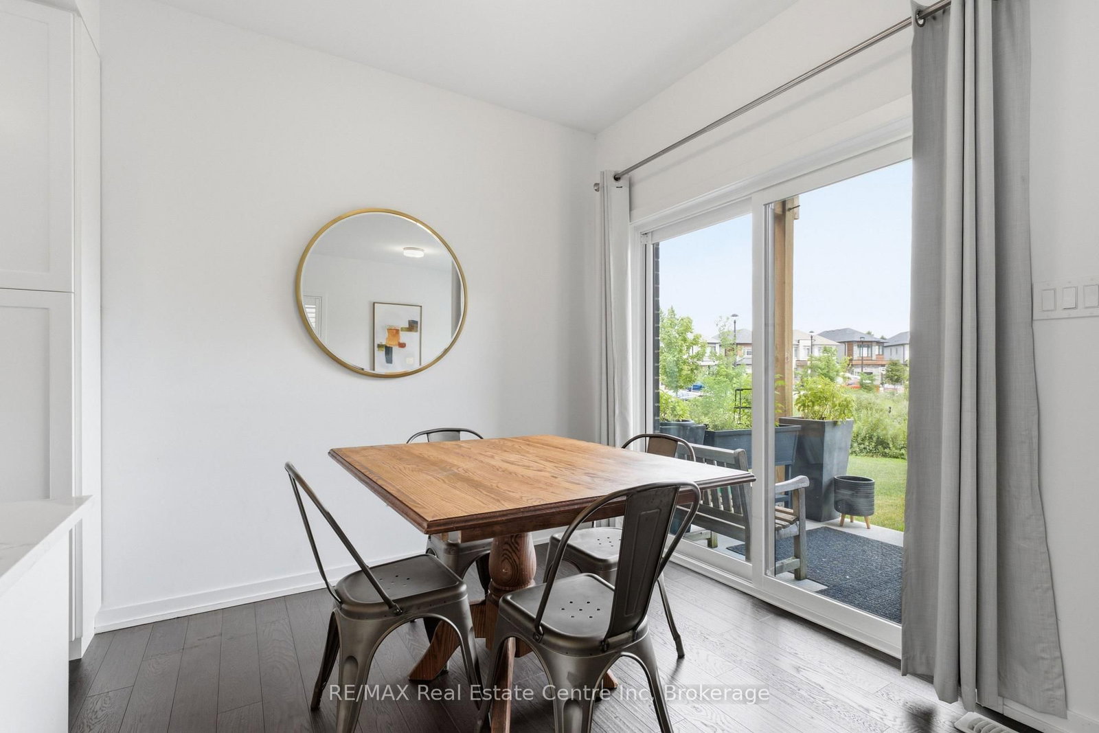 50 Ferris Circle • Guelph, ON photo 7
