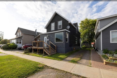 513 Christina Street E — photo 2