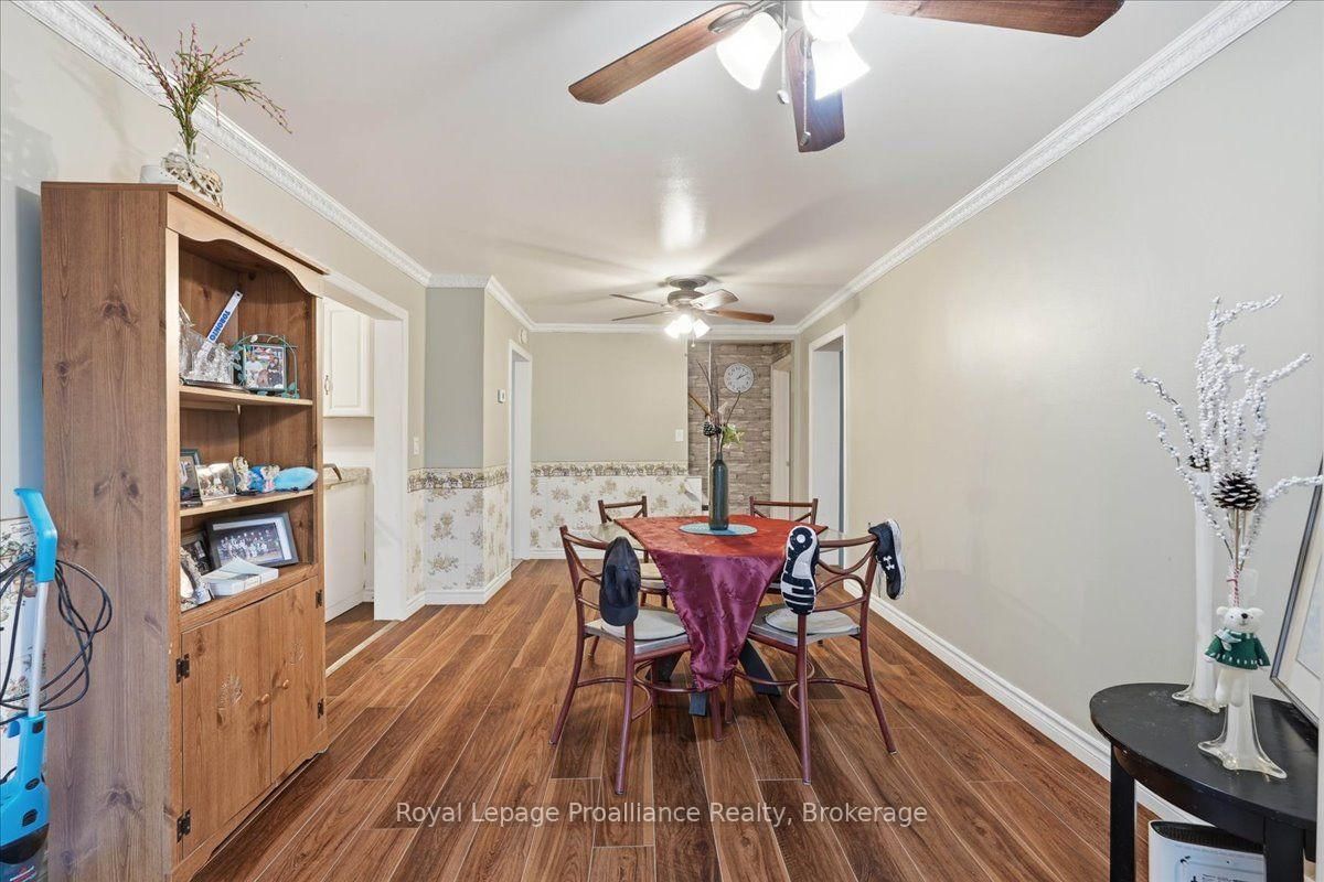 16 Graham Street • Belleville, ON photo 18