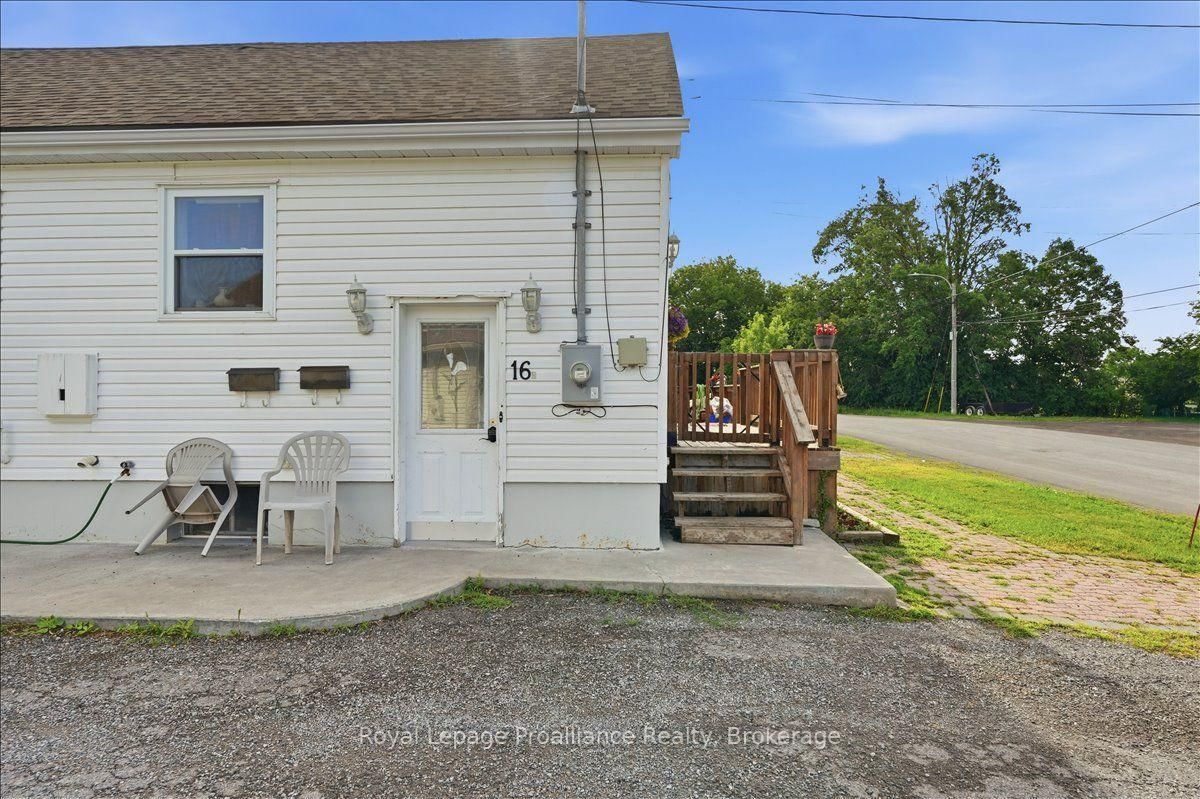 16 Graham Street • Belleville, ON photo 28