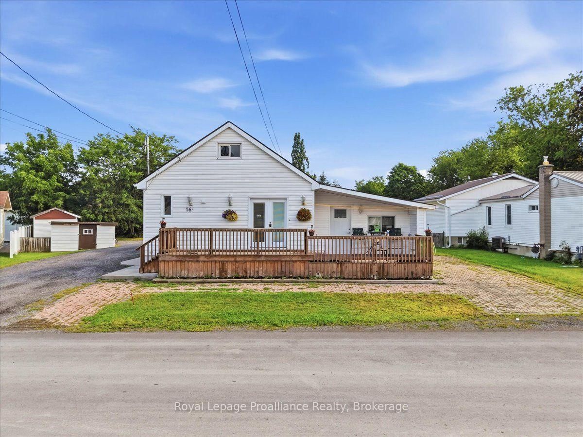 16 Graham Street • Belleville, ON photo 34