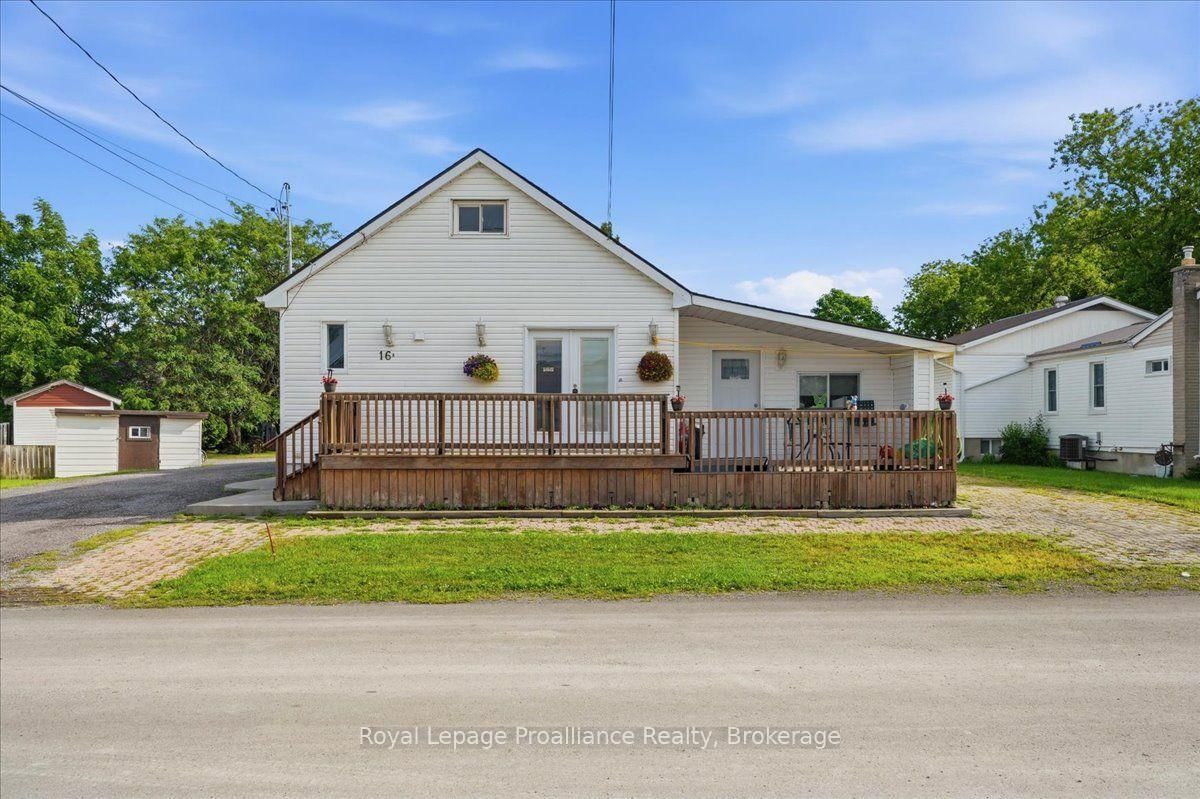 16 Graham Street • Belleville, ON photo 35