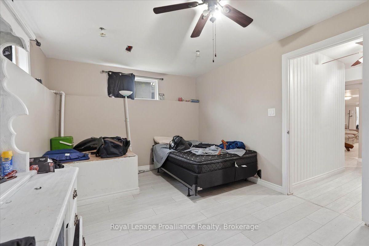16 Graham Street • Belleville, ON photo 8