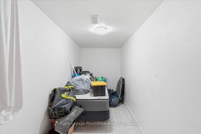 16 Graham Street • Belleville, ON photo 9