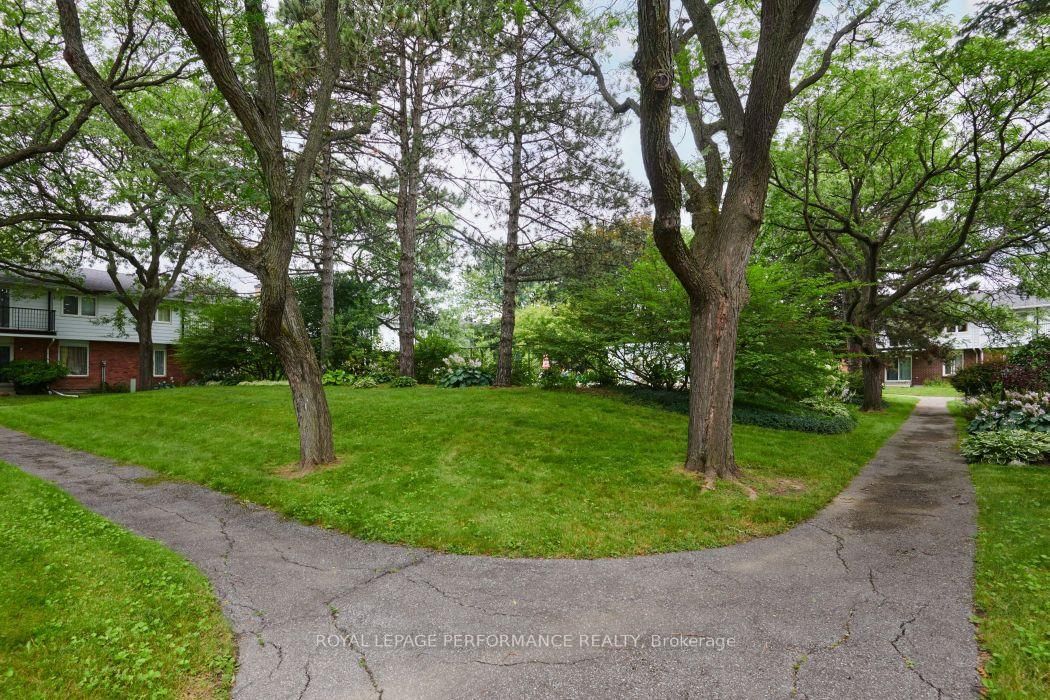 67 Ramsgate Private • Ottawa, ON photo 32