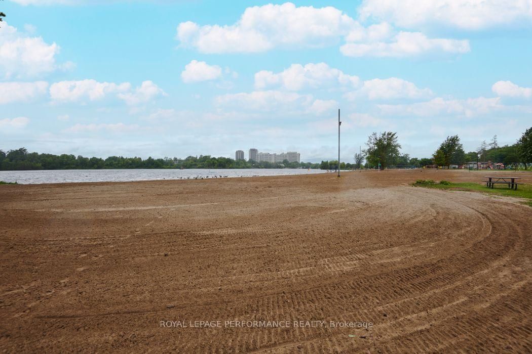 67 Ramsgate Private • Ottawa, ON photo 35
