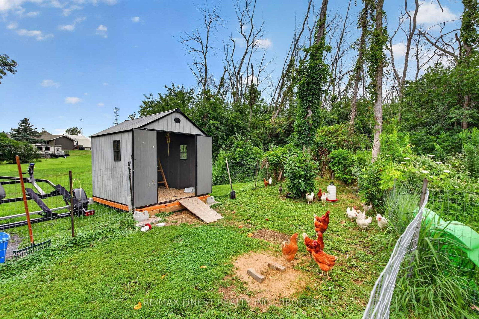 8297 COUNTY 2 Road • Napanee, ON photo 37