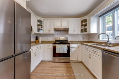 519 Yorkshire Drive • Waterloo, ON photo 8