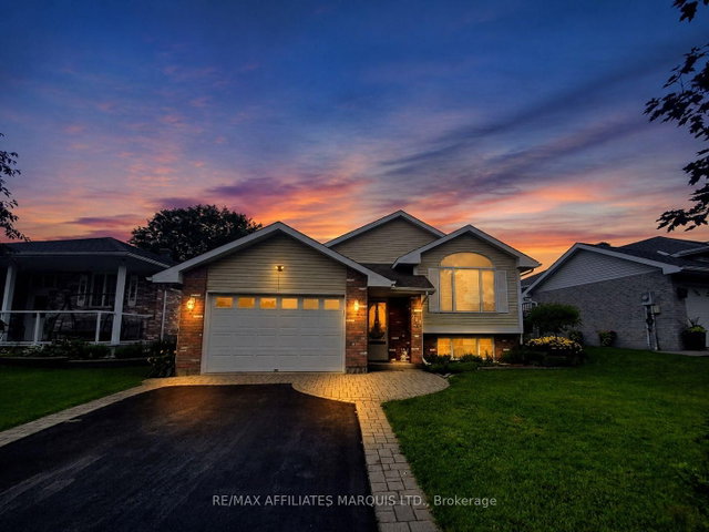 248 Northwoods Crescent