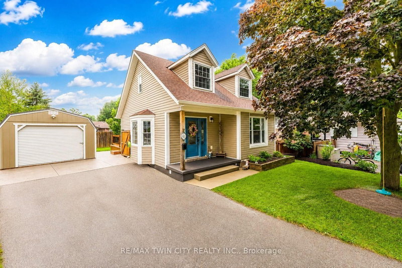 11 Nipigon Place