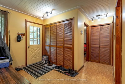 1034 George Road — more photos