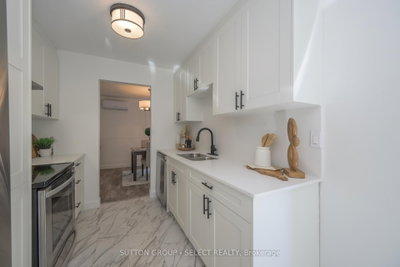 522 CRANBROOK Road — photo 6