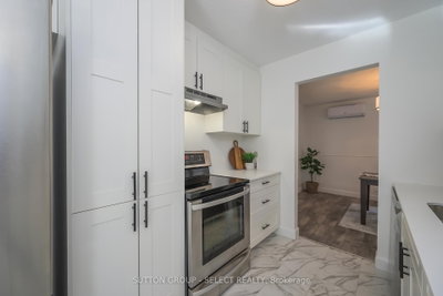 522 CRANBROOK Road — more photos