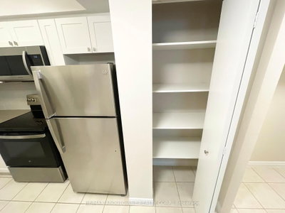 Unit 108 — 111 Market Street — more photos