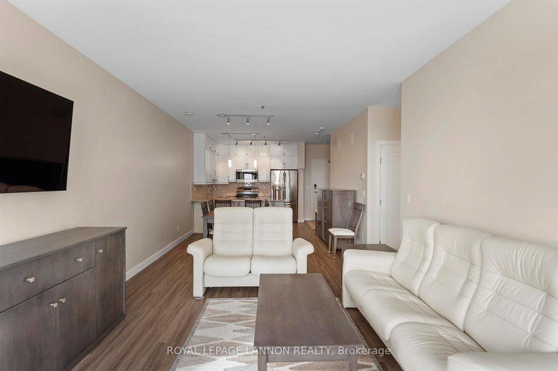 2403 - 2260 Sleeping Giant Parkway