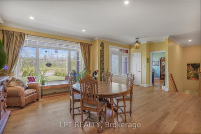 972 Aberdeen Road — more photos