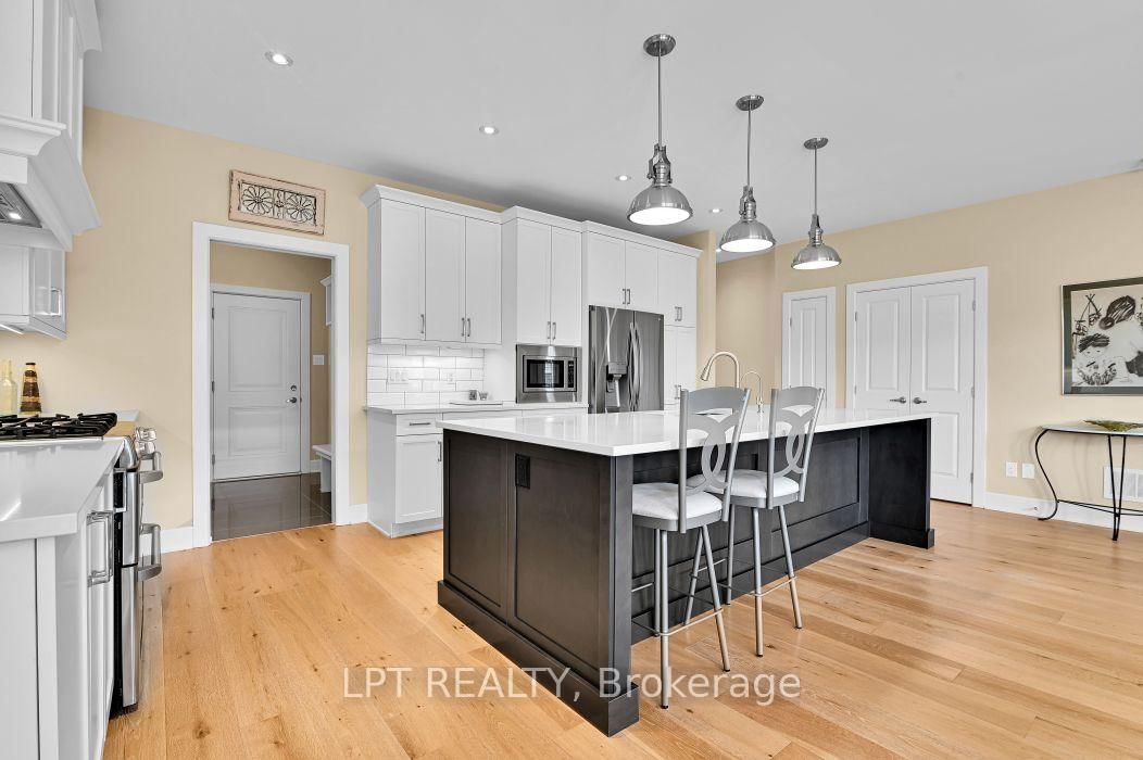 608 Robert Hill Street • Almonte, ON photo 14