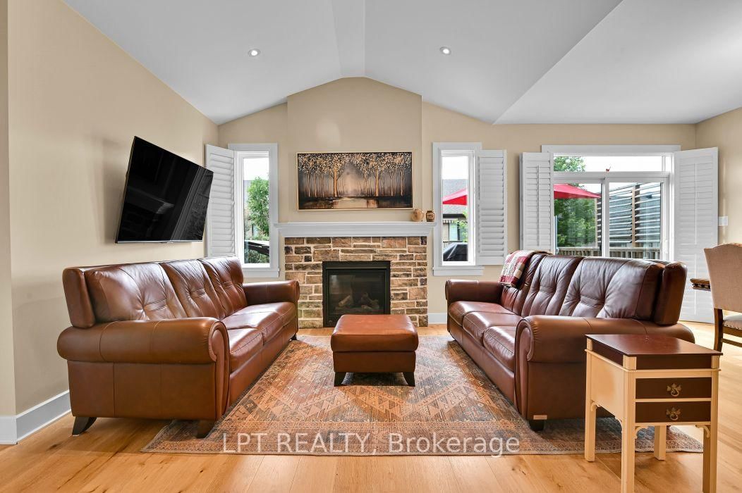 608 Robert Hill Street • Almonte, ON photo 23