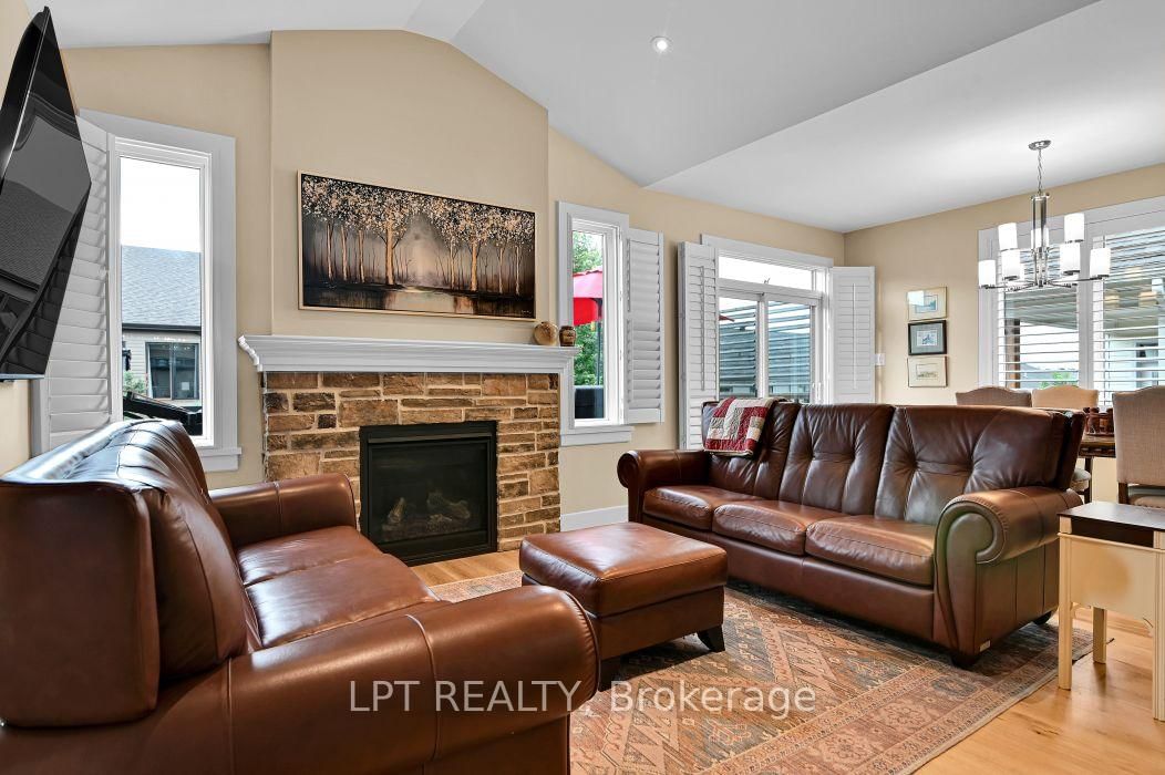 608 Robert Hill Street • Almonte, ON photo 24