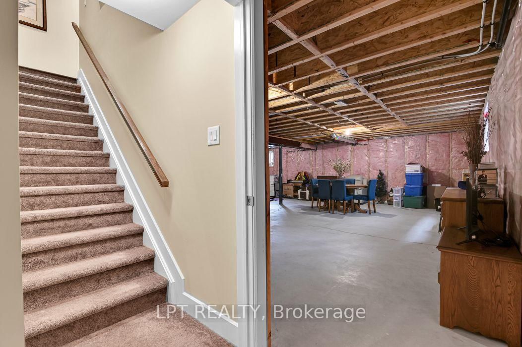 608 Robert Hill Street • Almonte, ON photo 37