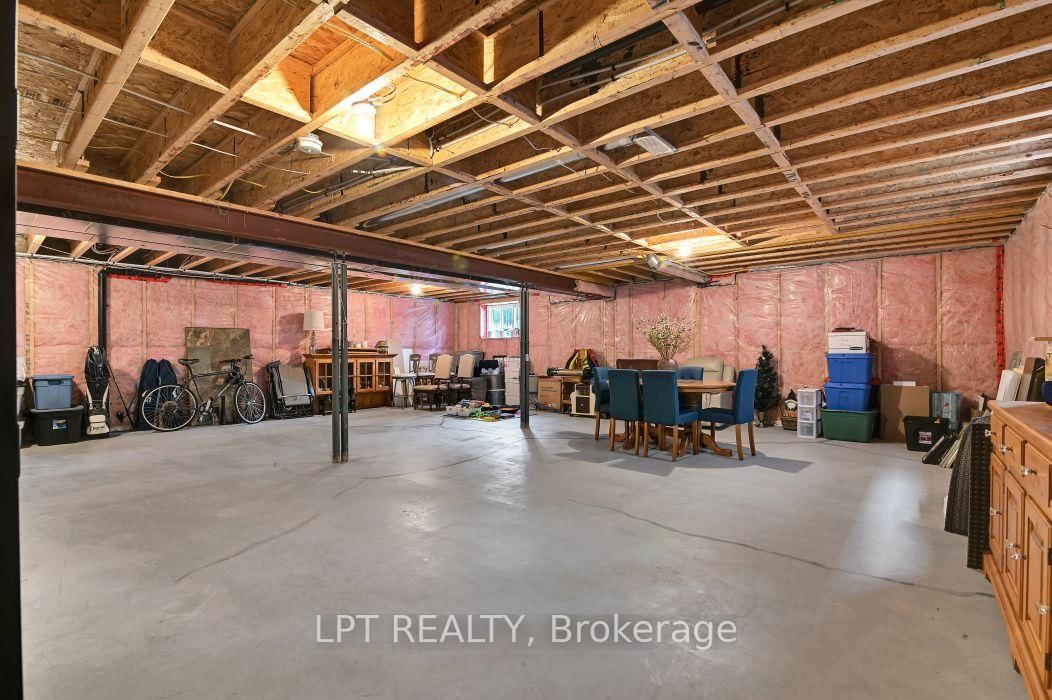 608 Robert Hill Street • Almonte, ON photo 38