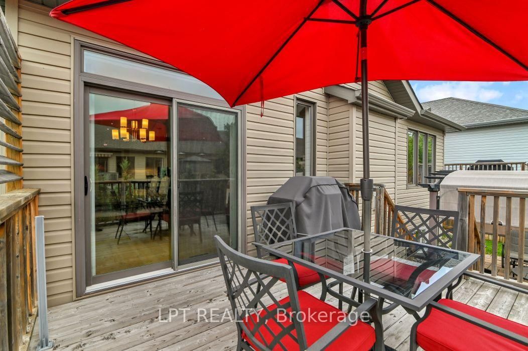 608 Robert Hill Street • Almonte, ON photo 42