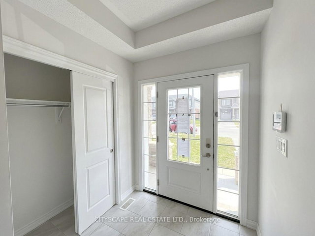 100 Sunflower Place