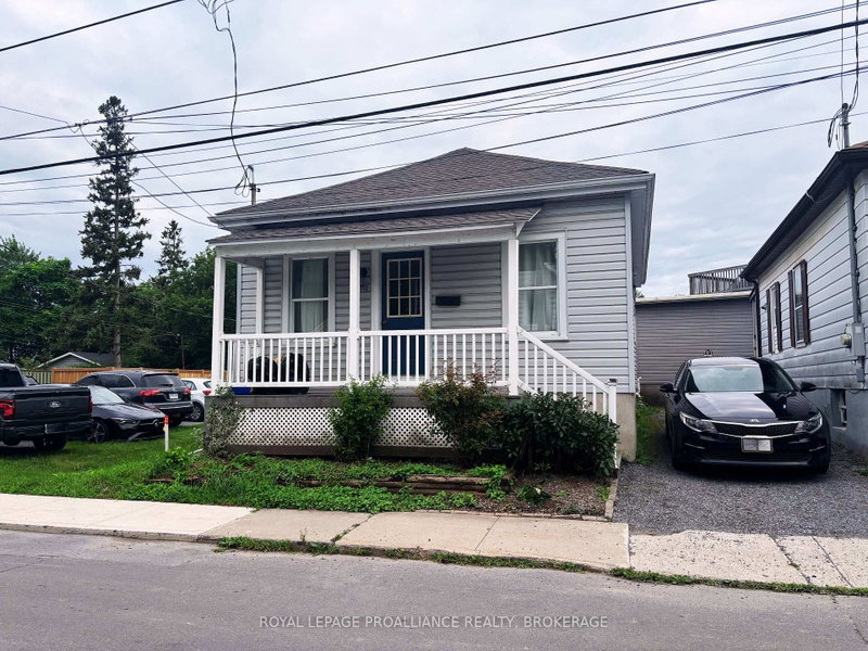 112 Main Street, Kingston