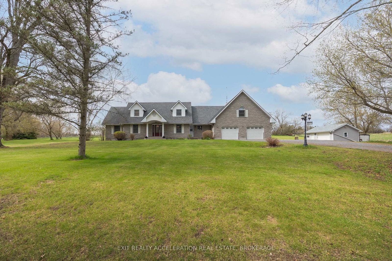 7349 County Rd 2 • Napanee, ON photo 5