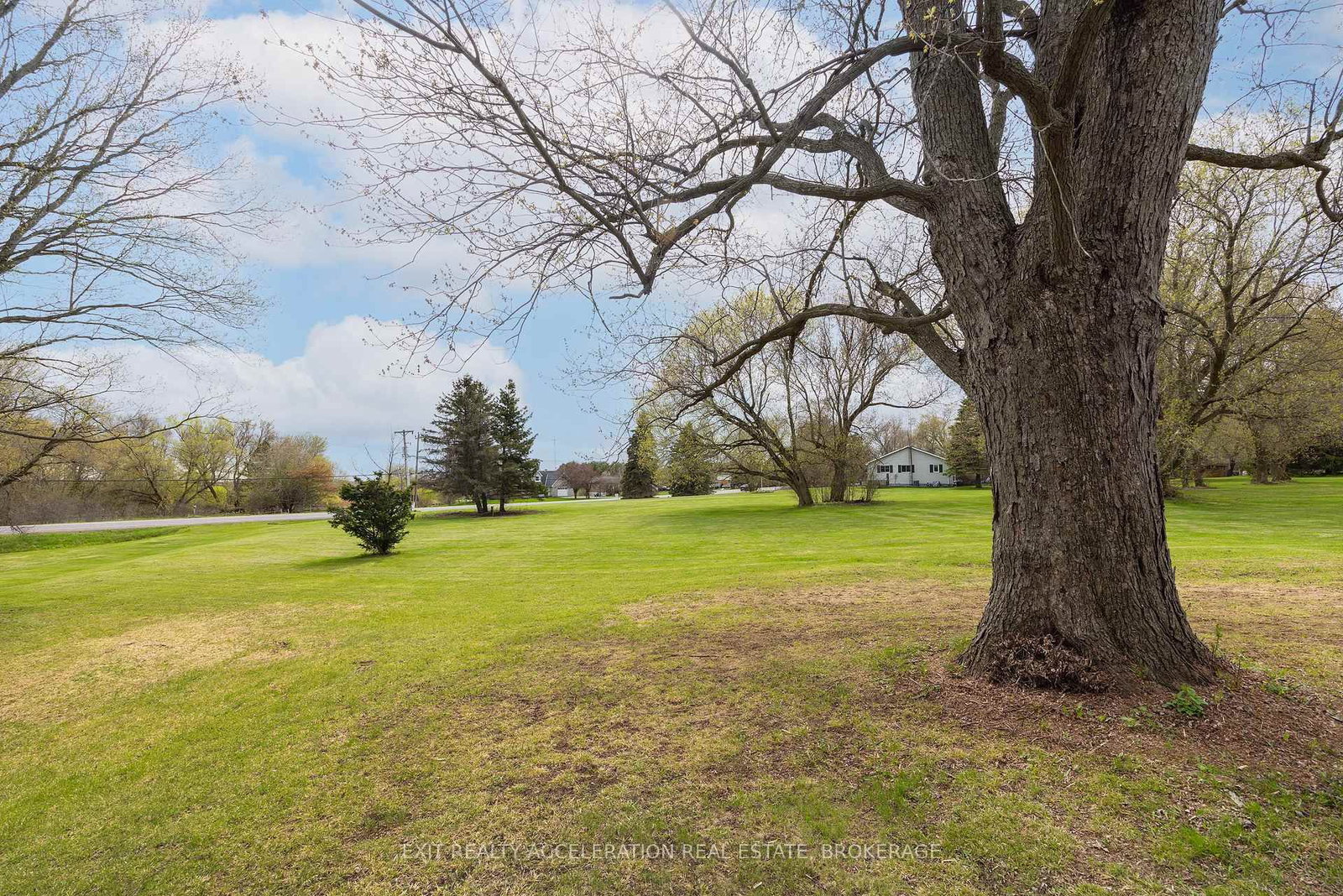 7349 County Rd 2 • Napanee, ON photo 6