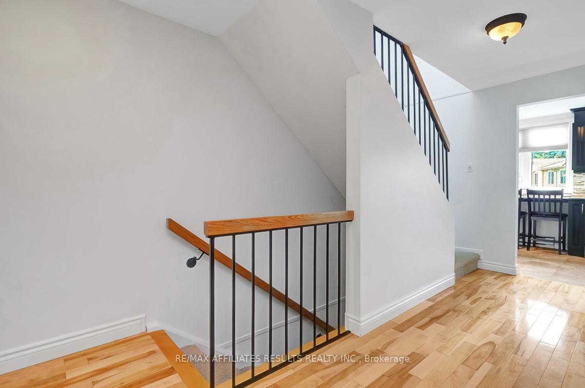 6549 Bilberry Drive • #6549B • Ottawa, ON photo 4