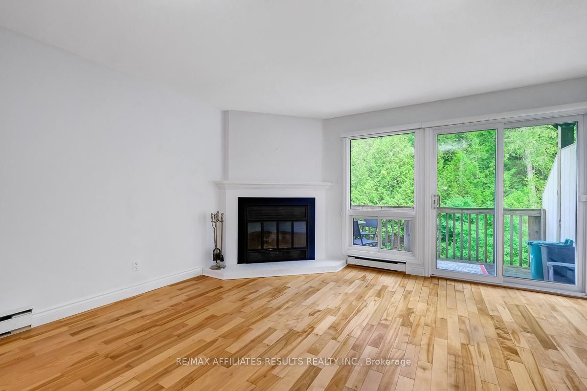 6549 Bilberry Drive • #6549B • Ottawa, ON photo 5