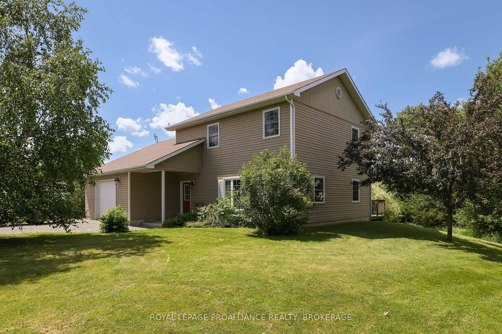 Detached House sold at 45 Varty Lake Road, Yarker, Ontario, K0K 3N0 - Stone Mills - MLS: X13598768