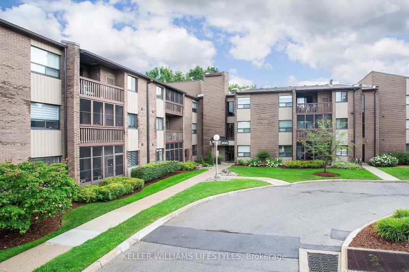 104 - 200 Everglade Crescent