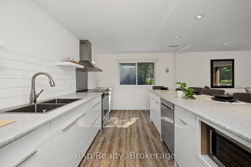 3 Bayview Drive