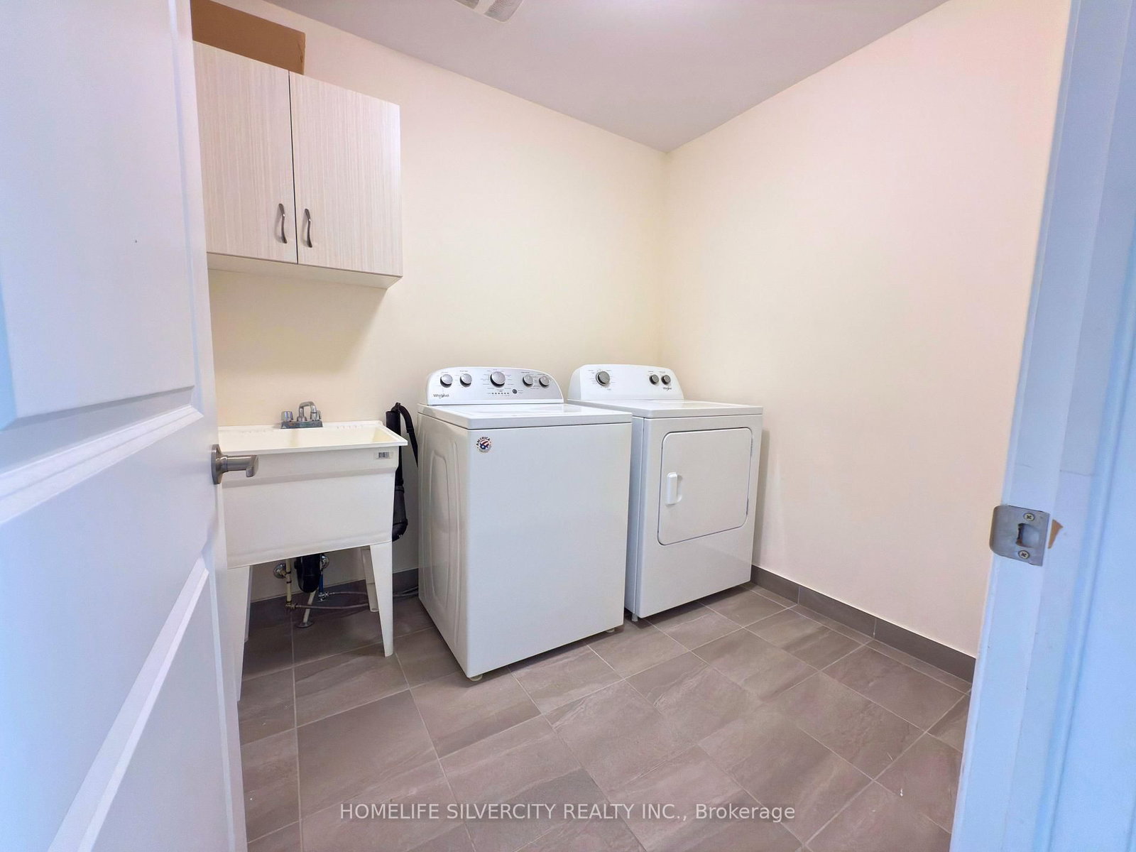 35 Sparkle Drive • Thorold, ON photo 17