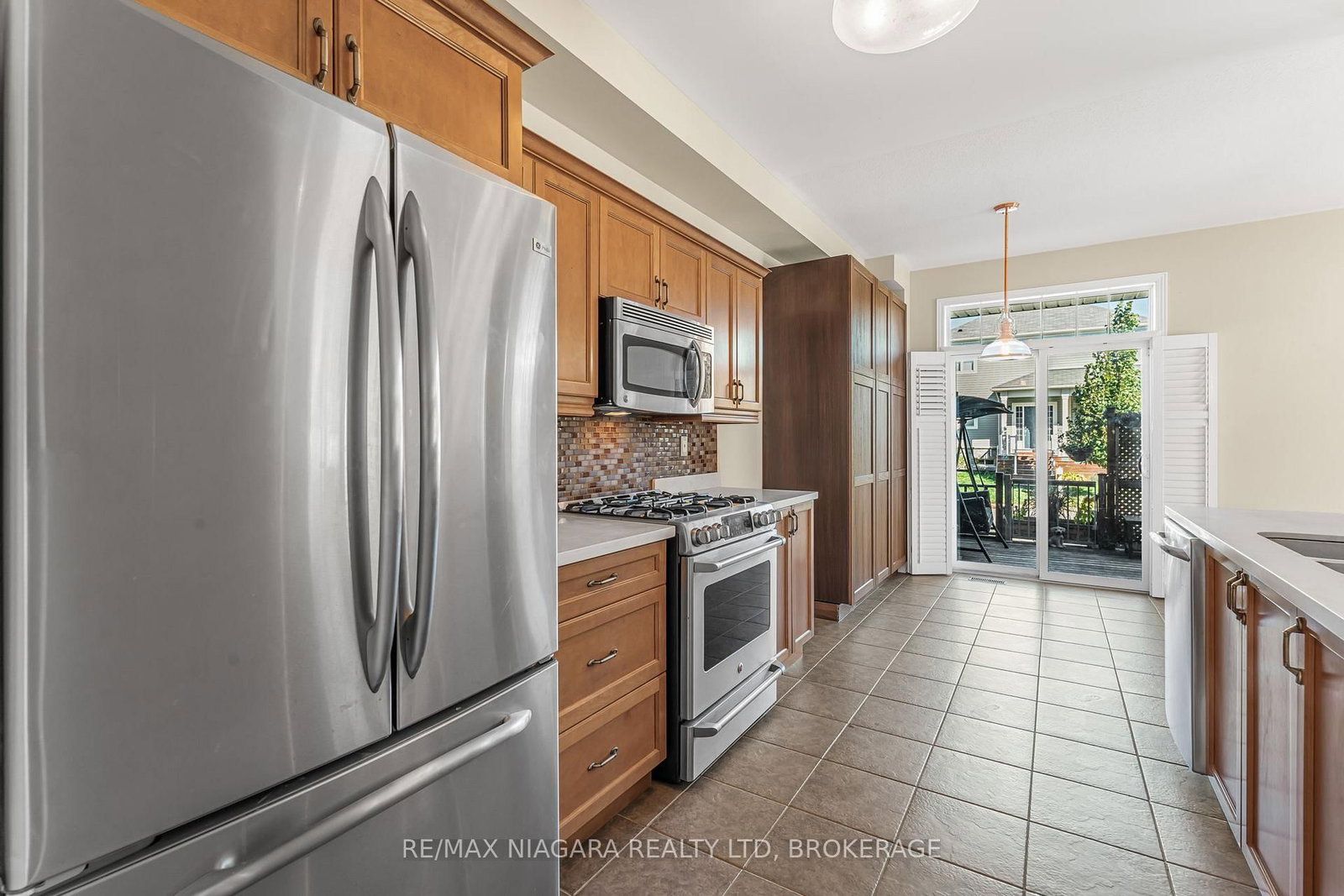 750 Lakeshore Road • Fort Erie, ON photo 12