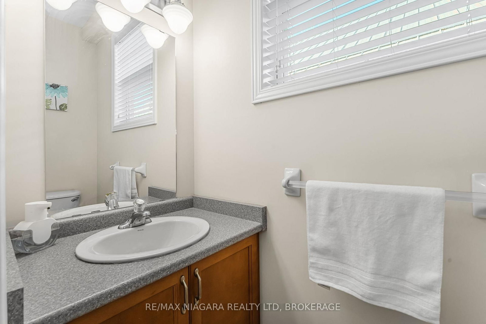 750 Lakeshore Road • Fort Erie, ON photo 14