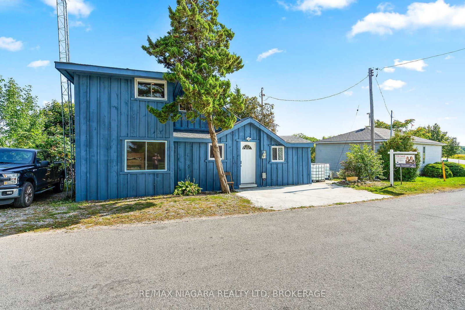 105 LIGHTHOUSE Drive • Haldimand, ON photo 4