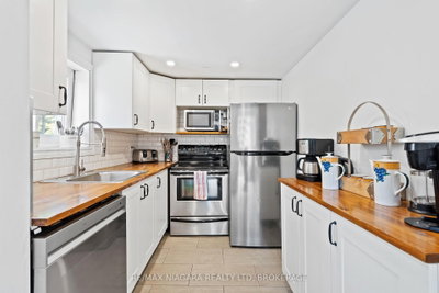 105 LIGHTHOUSE Drive • Haldimand, ON photo 7